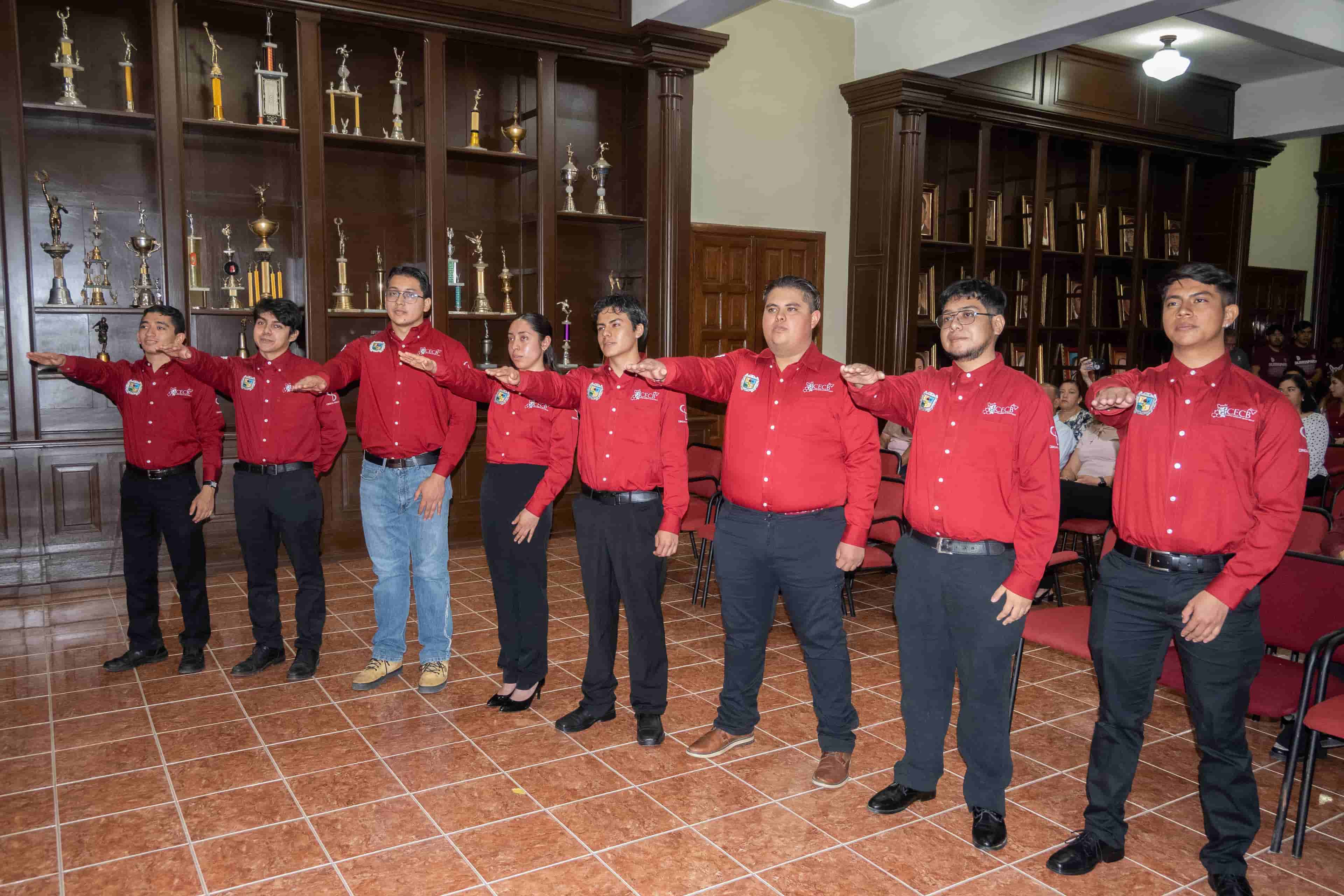 Imagen de artículo CAMBIAN DE MESA DIRECTIVA CAPÍTULO ESTUDIANTIL DE CIENCIAS BÁSICAS EN EL TECNM-SALTILLO