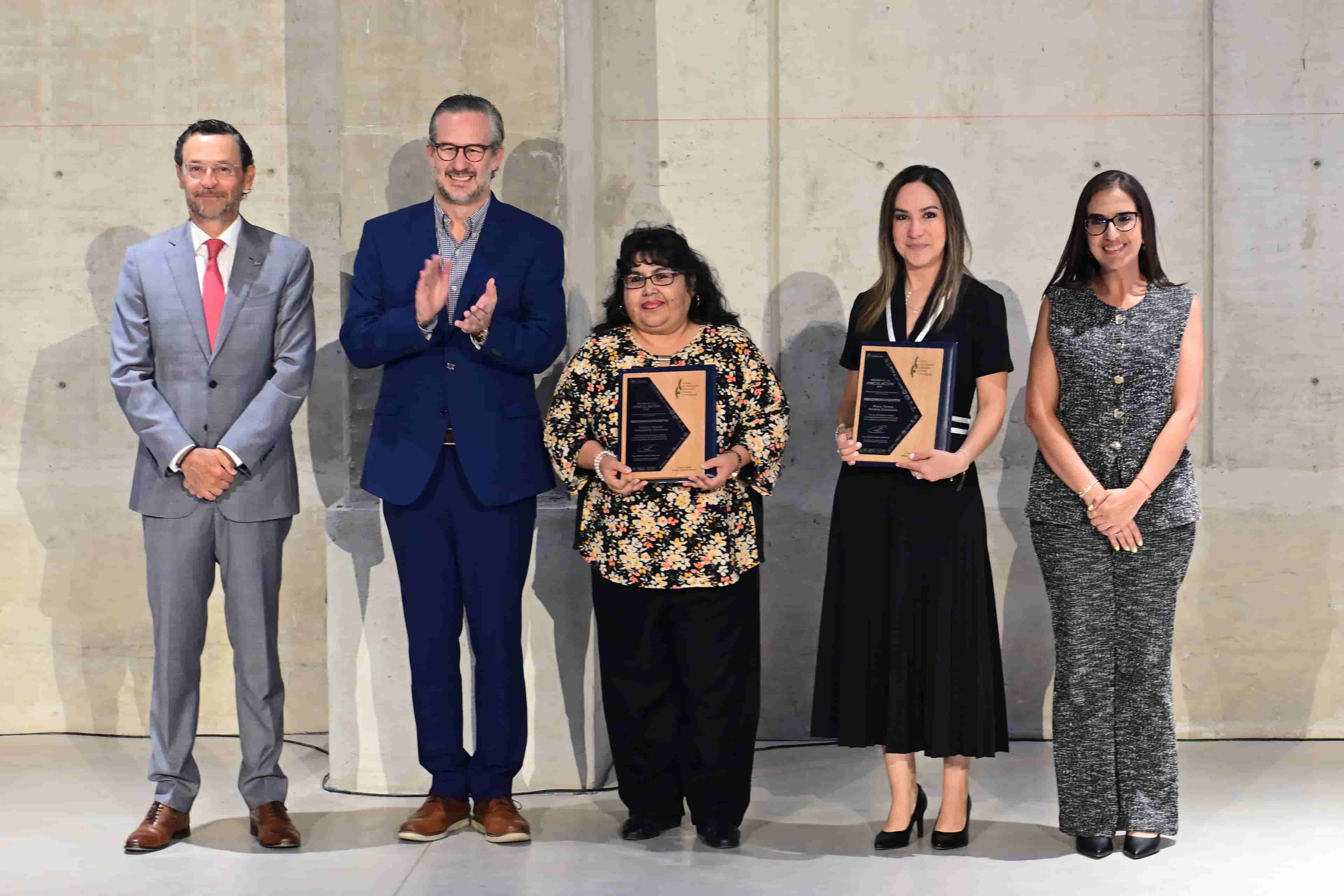 Imagen de artículo SON PREMIADOS DOCENTE Y ESTUDIANTE DEL TECNM-SALTILLO EN VIGÉSIMA SEGUNDA EDICIÓN DEL PREMIO DE VINCULACIÓN UNIVERSIDAD-EMPRESA