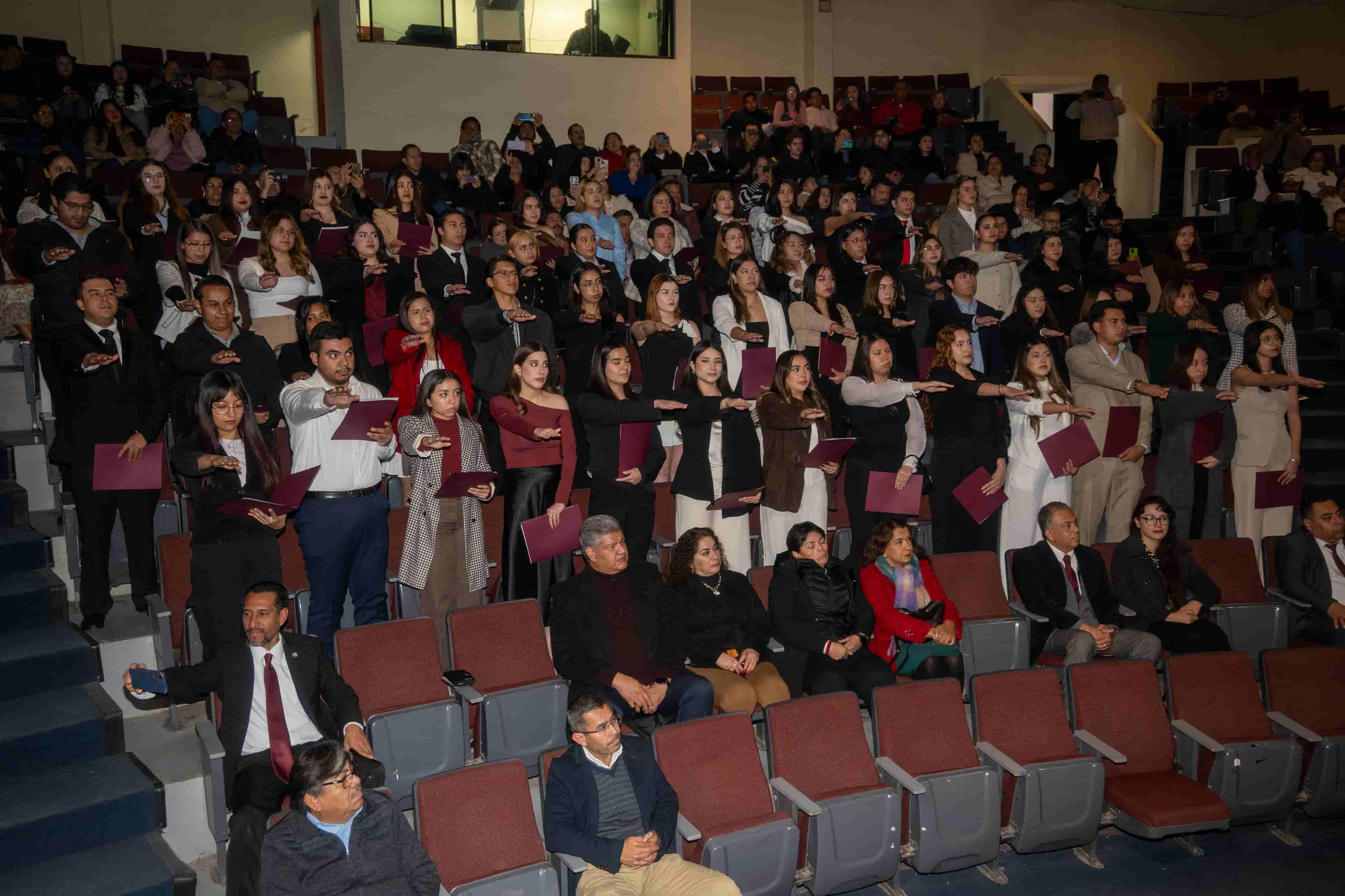 Imagen de artículo SE LLEVA A CABO TITULACIÓN MASIVA INTEGRAL DE 58 ALUMNOS Y ALUMNAS DEL PROGRAMA EDUCATIVO DE GESTIÓN EMPRESARIAL EN EL TECNM SALTILLO